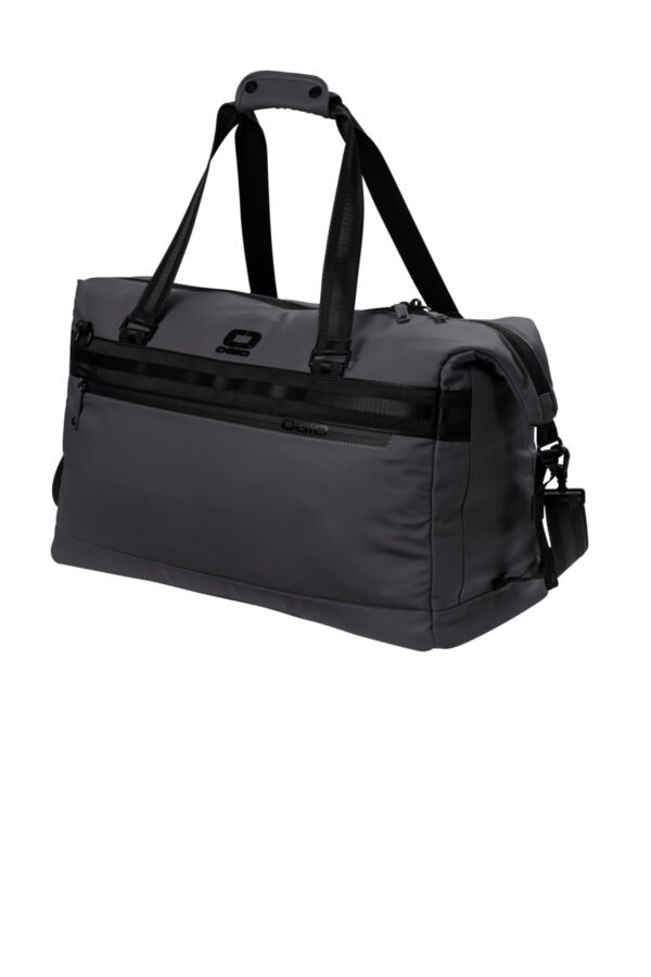 10974-TarmacGrey-3-411098TarmacGreyFlatLeft-1200W OGIO® Commuter Duffel