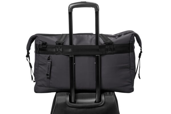 10974-TarmacGrey-8-811098TarmacGreyFlatPassthrough-1200W OGIO® Commuter Duffel