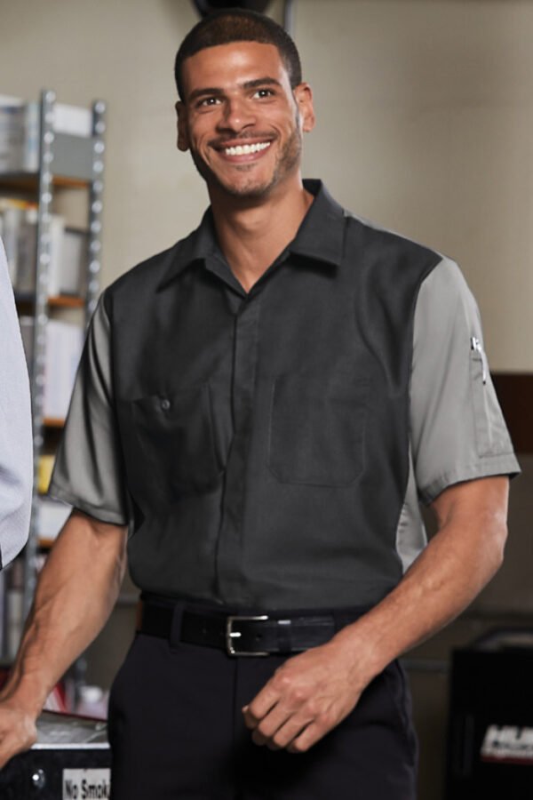 6849-CharLtGry-9-SY20CharLtGryModelLifestyle-1200W Red Kap® Short Sleeve Ripstop Crew Shirt